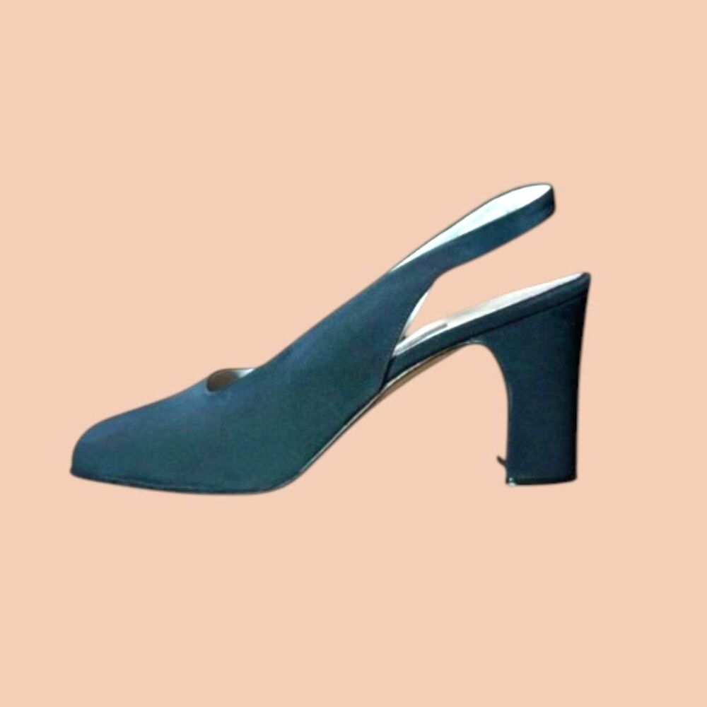 Bally Women's Blue and Navy Courts sz 5.5